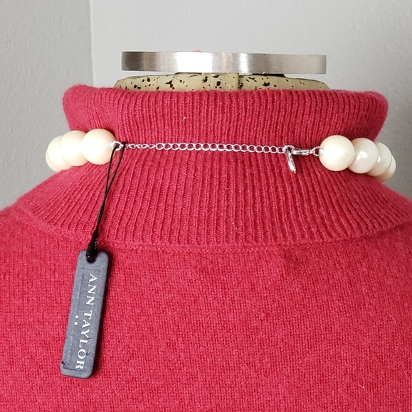 Ann Taylor Faux Pearl Necklace - Picture 6 of 8